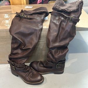 Margo tall boot